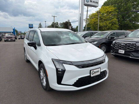 2027 Chrysler Pacifica Select