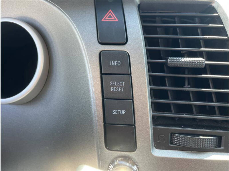 2016 Toyota Sequoia SR5