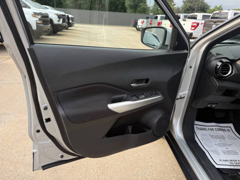 2020 Nissan Kicks SV