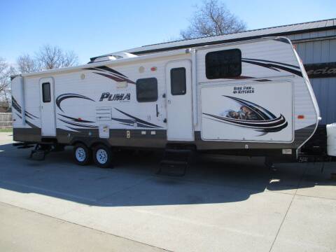 2015 Palomino PUMA for sale at The Auto Specialist Inc. in Des Moines IA