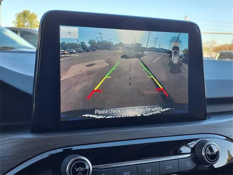 2020 Ford Escape Hybrid Titanium