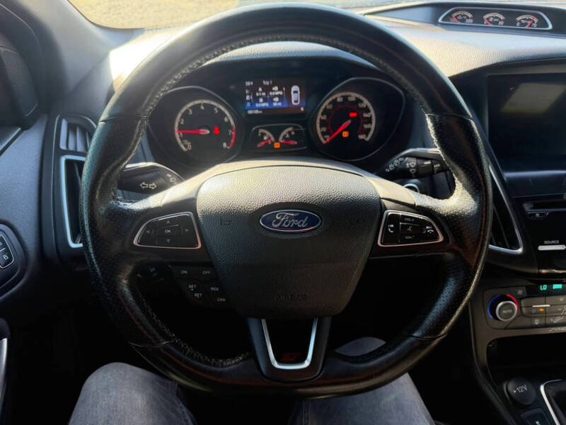 2018 Ford Focus ST