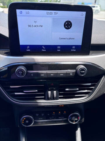 2020 Ford Escape SE