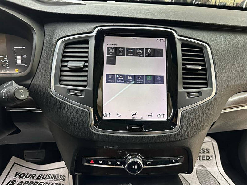 2019 Volvo XC90 T5 Momentum