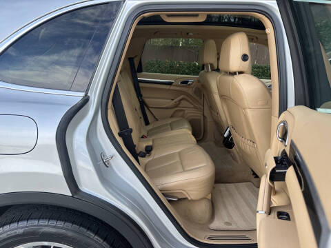 2013 Porsche Cayenne Tiptronic