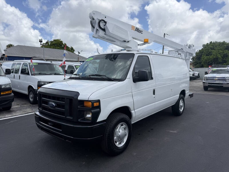 2011 Ford E-Series E-350 SD