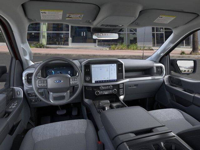 2025 Ford F-150 Lightning XLT