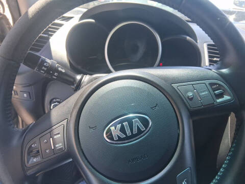 2013 Kia Soul +