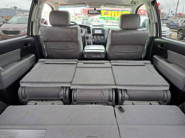 2016 Toyota Sequoia SR5