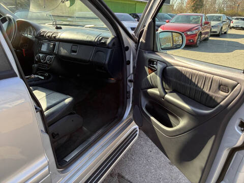 2005 Mercedes-Benz M-Class ML 350