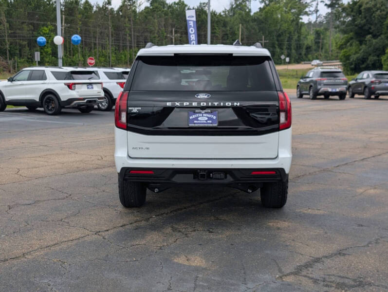 2026 Ford Expedition Active