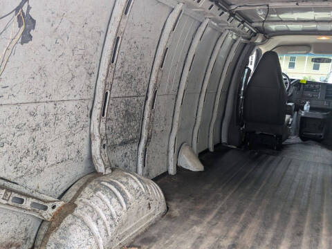 2016 GMC Savana 2500