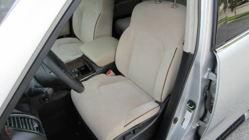 2017 Nissan Armada SV