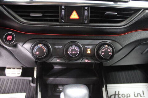 2021 Kia Forte GT Line