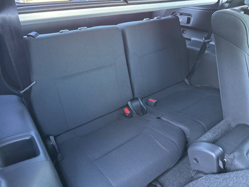 2025 Mitsubishi Outlander ES