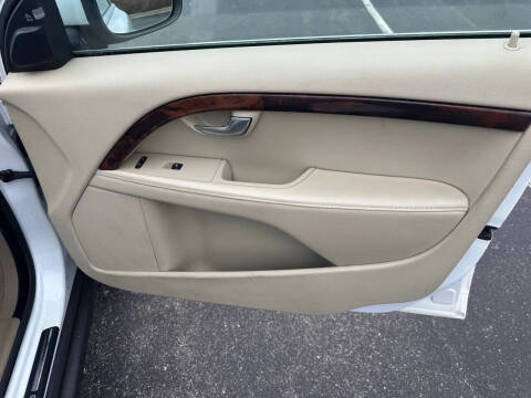 2015 Volvo XC70 T6 Premier Plus