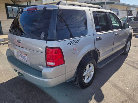 2005 Ford Explorer XLT