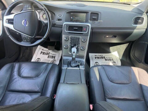 2013 Volvo S60 T5 Platinum