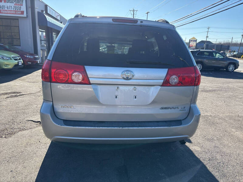 2009 Toyota Sienna LE 7-Passenger