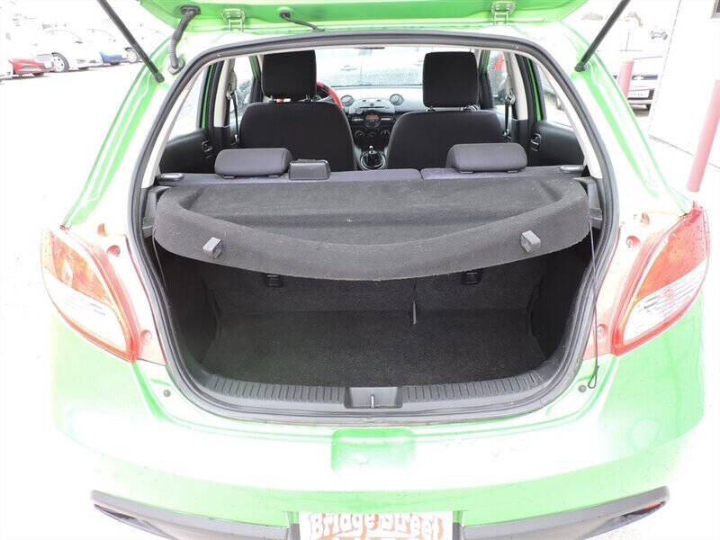 2011 Mazda MAZDA2 Touring