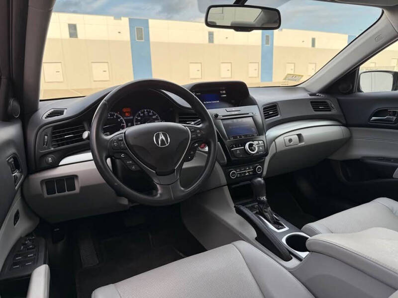 2017 Acura ILX w/Tech