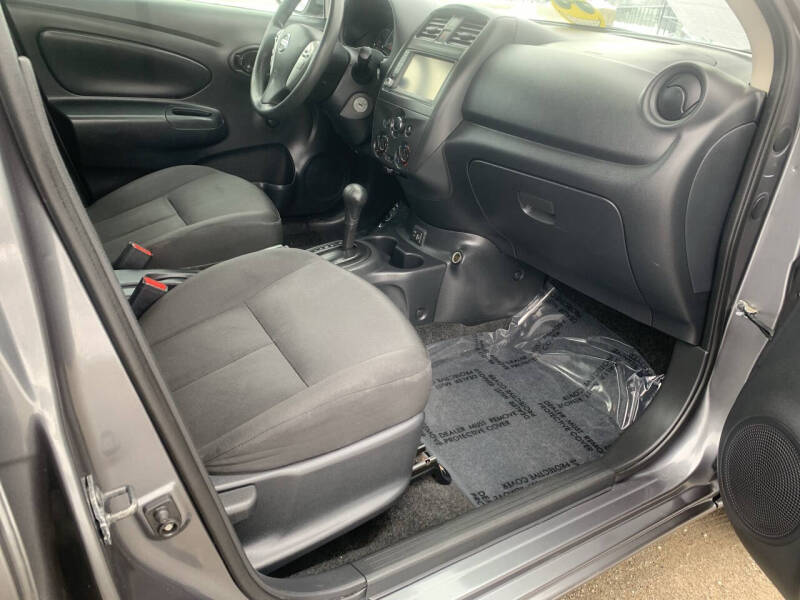 2019 Nissan Versa S Plus