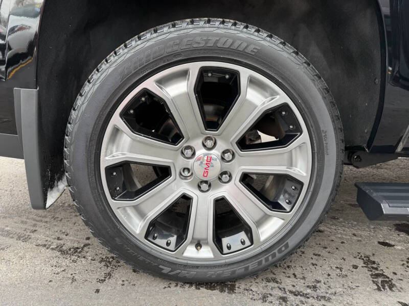 2017 GMC Yukon XL Denali