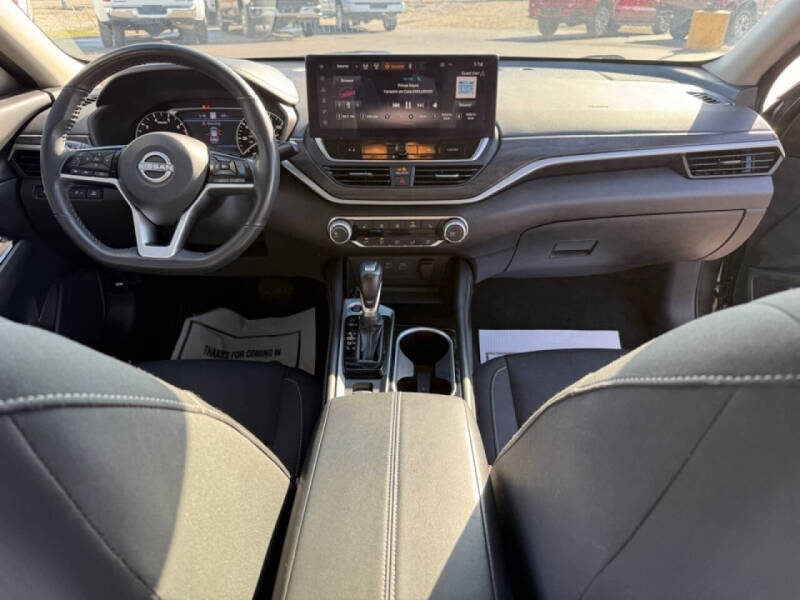 2023 Nissan Altima 2.5 SV