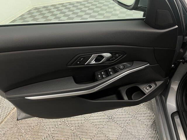 2025 BMW 3 Series 330i xDrive