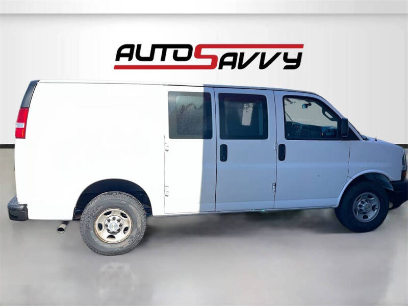 2022 Chevrolet Express 2500