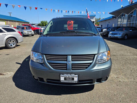 2005 Dodge Grand Caravan SXT