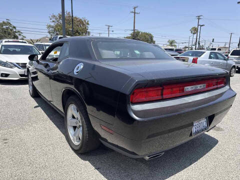 2013 Dodge Challenger SXT