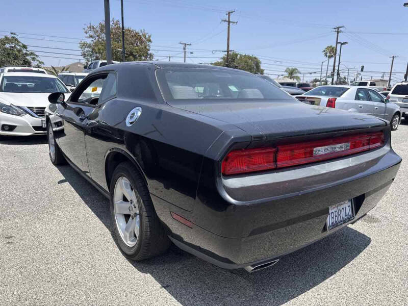 2013 Dodge Challenger SXT