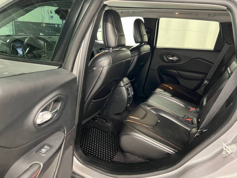 2019 Jeep Cherokee Trailhawk
