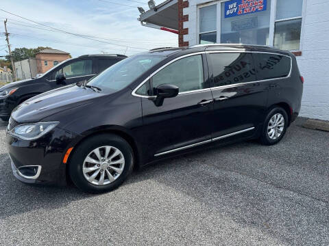 2018 Chrysler Pacifica Touring L