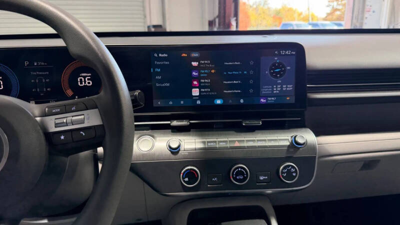 2024 Hyundai Kona SE