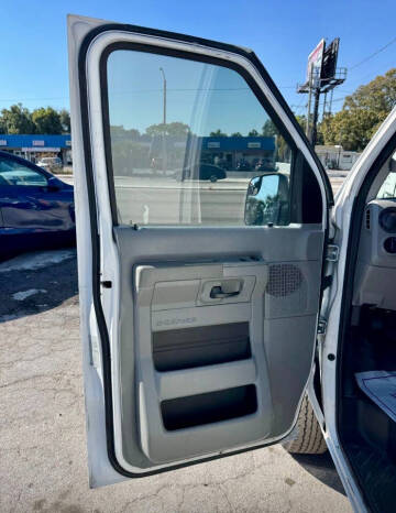 2011 Ford E-Series E-250