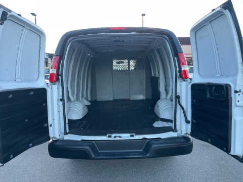 2022 Chevrolet Express 3500