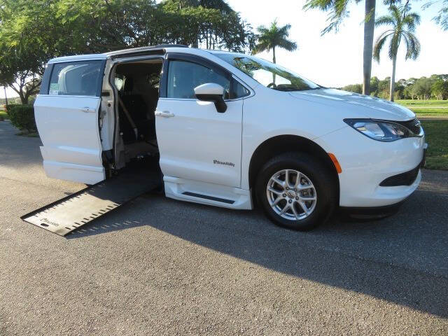 2021 Chrysler Voyager LXi