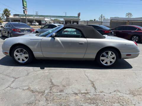 2005 Ford Thunderbird Deluxe