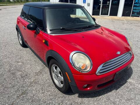 2007 MINI Cooper for sale at UpCountry Motors in Taylors SC