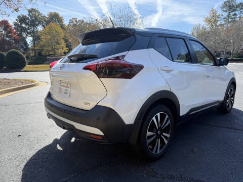 2020 Nissan Kicks SR