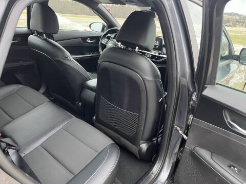 2021 Kia Forte GT Line