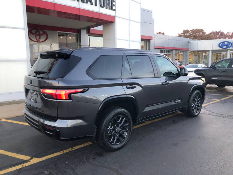 2024 Toyota Sequoia Platinum