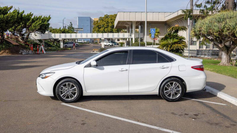 2017 Toyota Camry SE