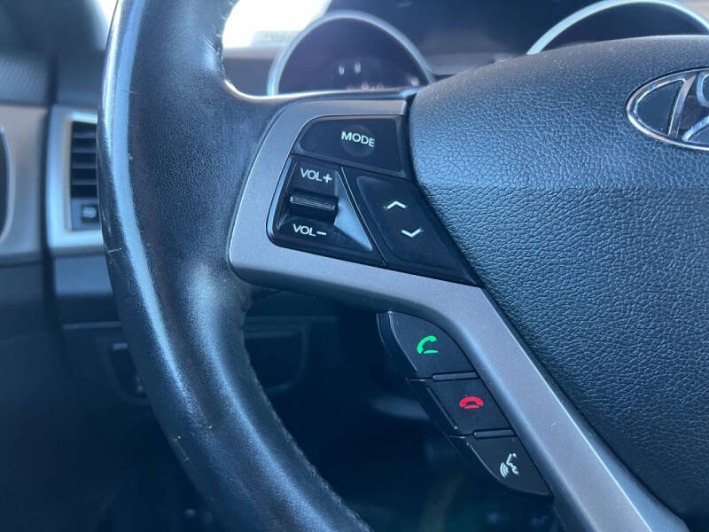 2017 Hyundai Veloster Value Edition