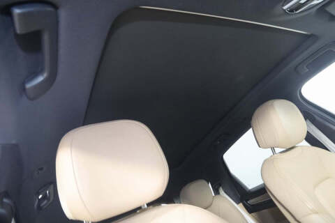 2022 Porsche Cayenne Platinum Edition