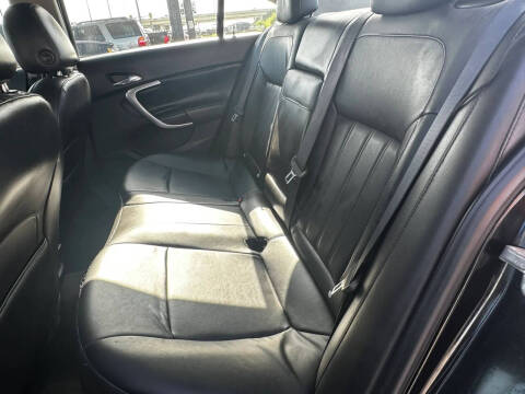 2012 Buick Regal Premium 1
