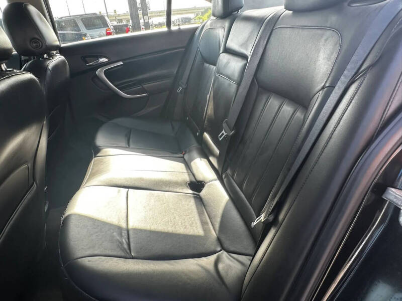 2012 Buick Regal Premium 1