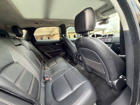 2020 Jaguar F-PACE 25t Prestige